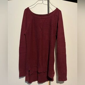 American Eagle Maroon sweater